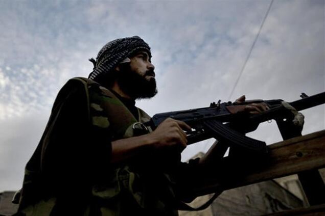 'Аль-Каида' запретила сирийцам слушать музыку и танцевать