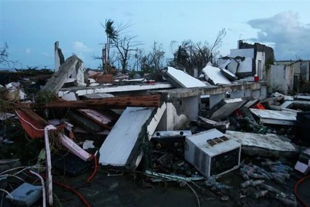 Около 10 тысяч человек стали жертвами тайфуна на Филиппинах