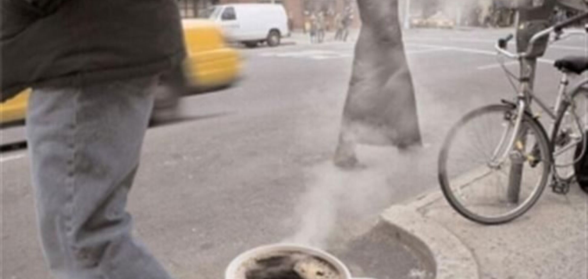 В Киеве под рекламу отдадут канализационные люки