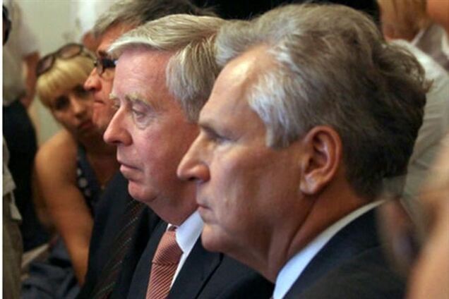 Кокс и Квасьневский отчитаются 13 ноября