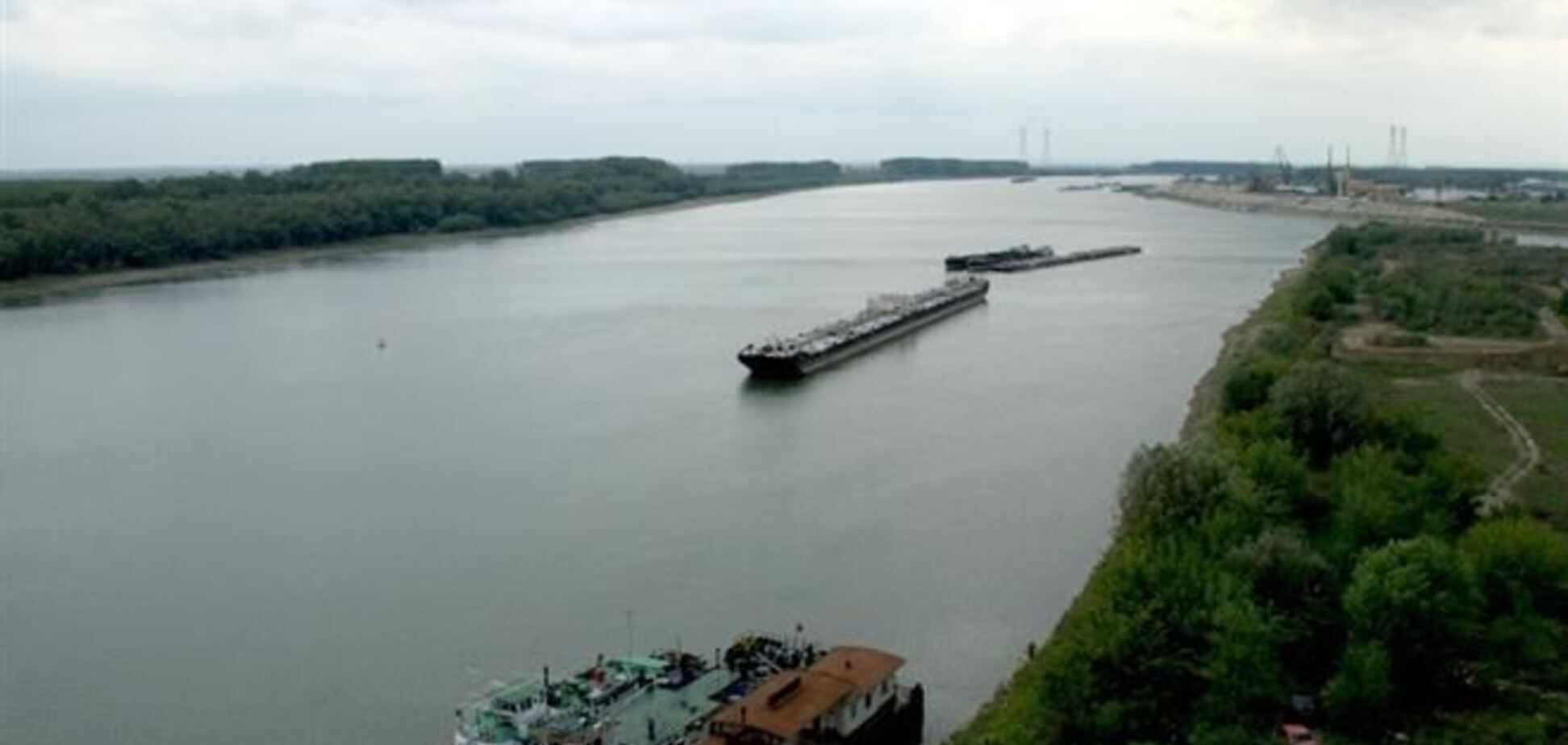 Дунайское пароходство возмущено новыми нападениями на свои суда в Румынии