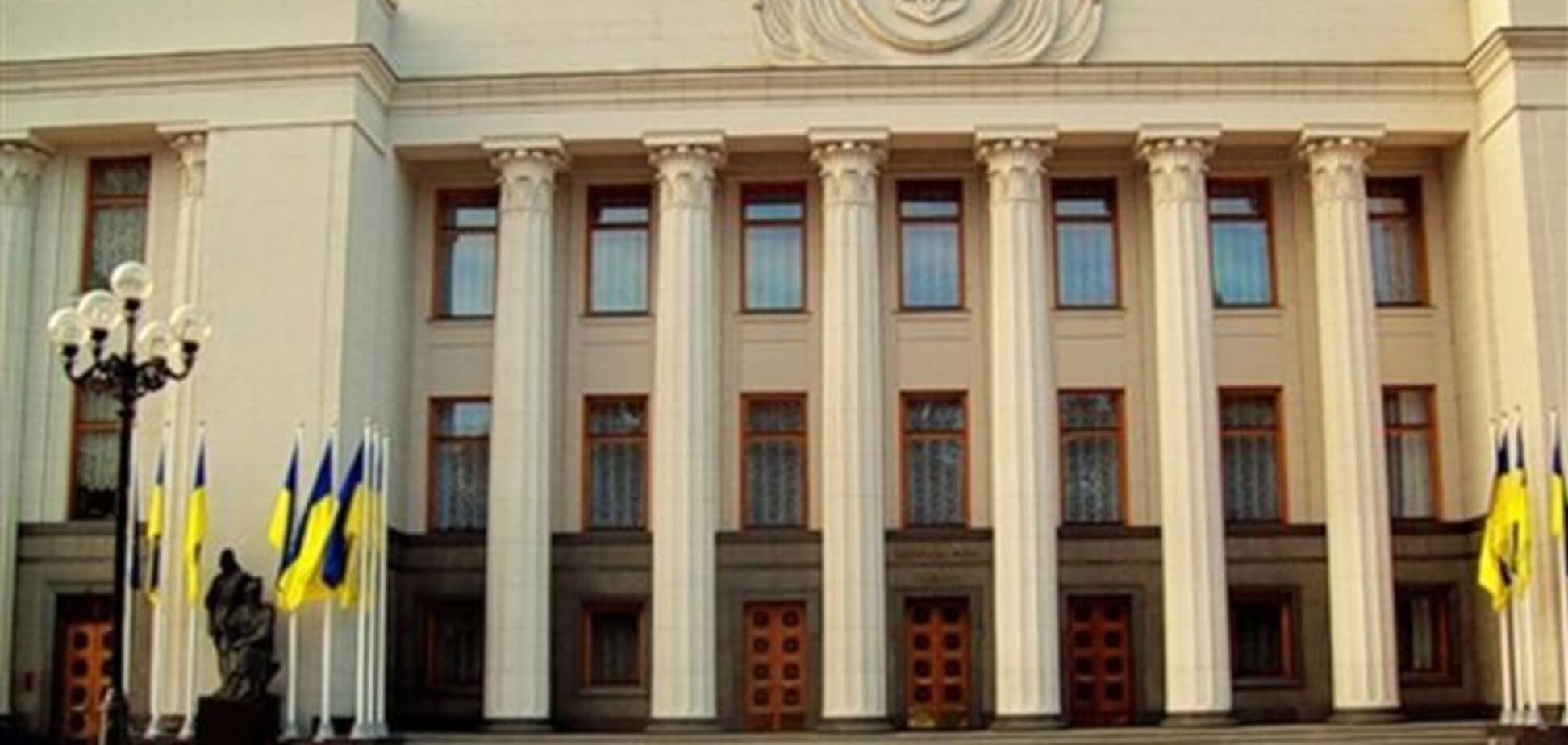 Оппозиция зарегистрировала очередной проект о лечении осужденных за границей