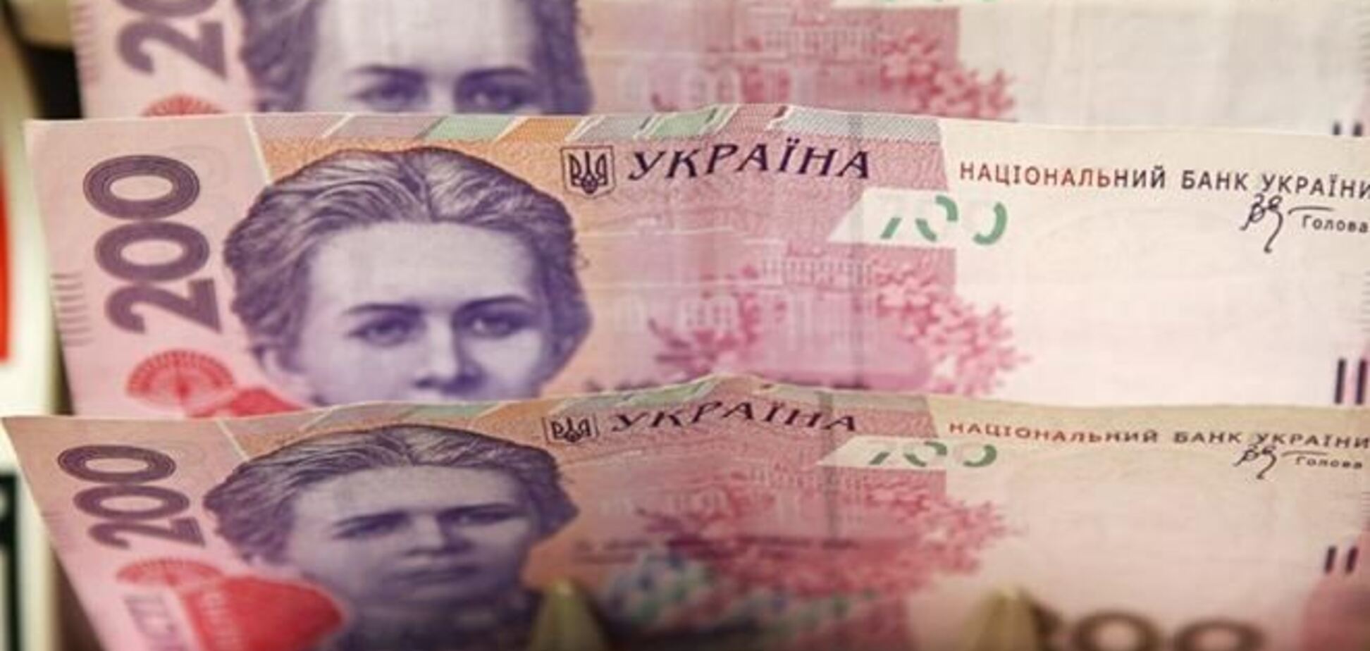 Гривня стабильна на открытии межбанка, 12 ноября 2013