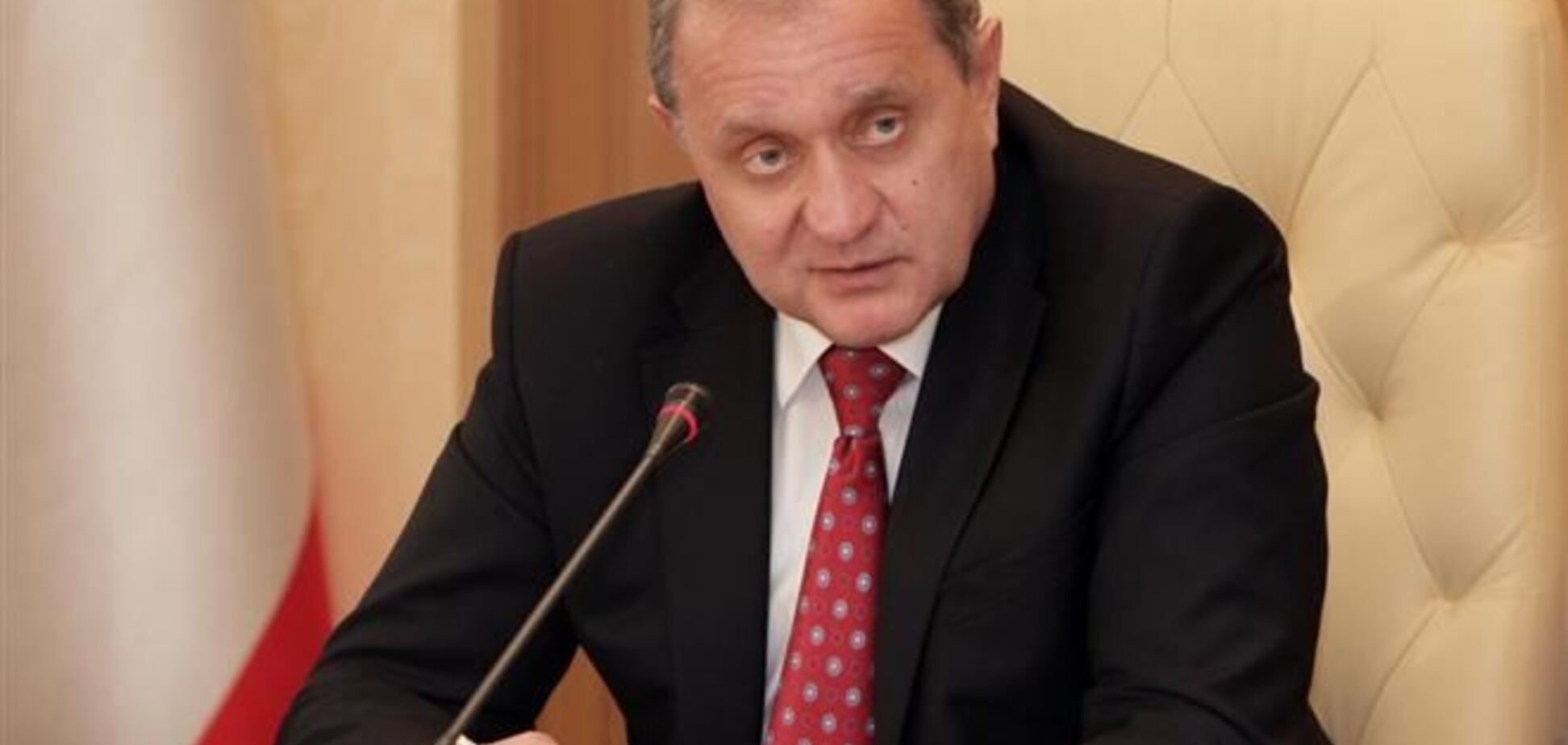 Премьер Крыма говорит, что милиция не давила на повесившегося мужчину