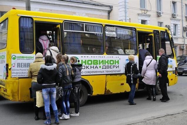 В Одессе маршрутчик умудрился избить водителя соседнего авто