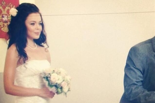 Алина Гросу опубликовала фото в свадебном платье