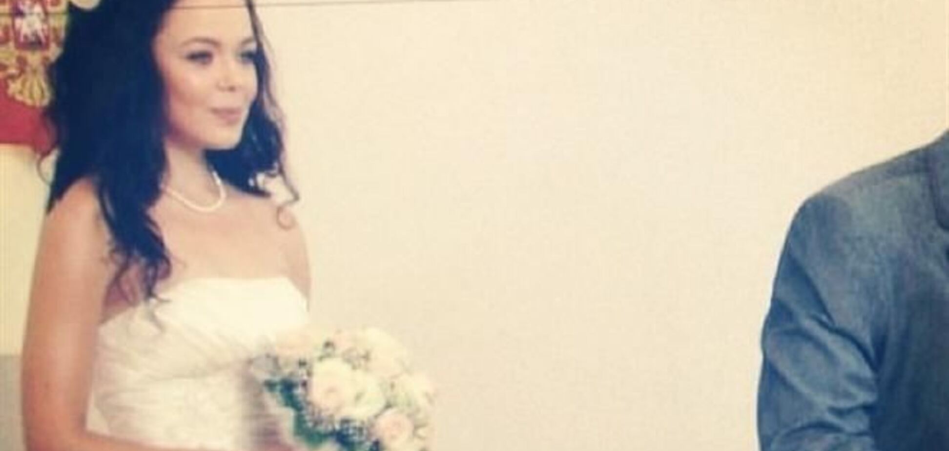 Алина Гросу опубликовала фото в свадебном платье 