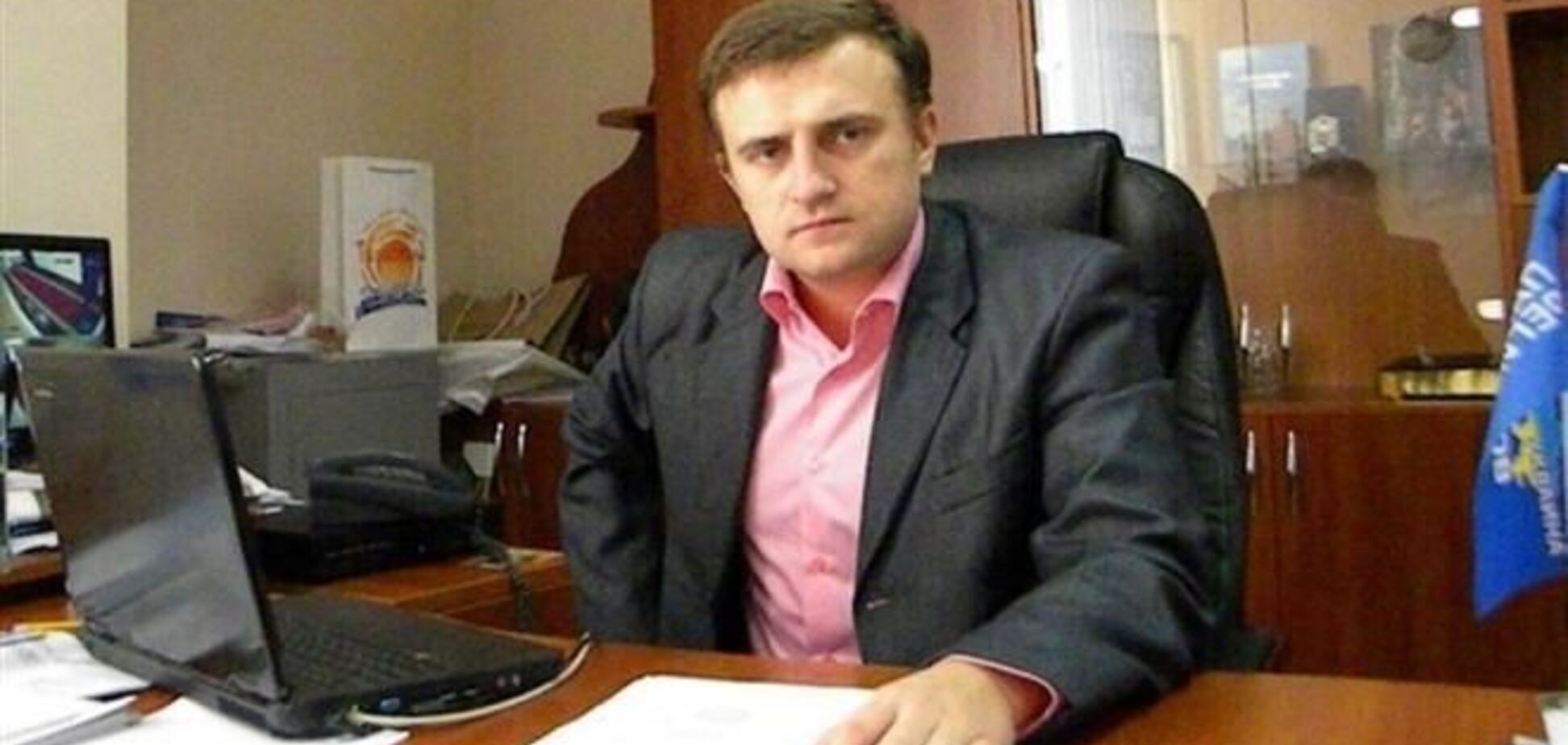 Вслед за главой Одесского облсовета в отставку уходит его сын