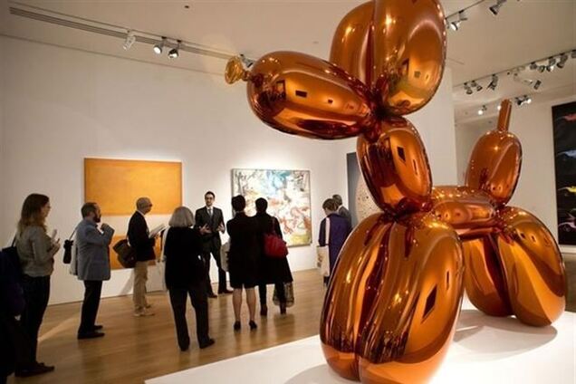 'Собаку из шариков' Кунса продали на аукционе за $58 млн