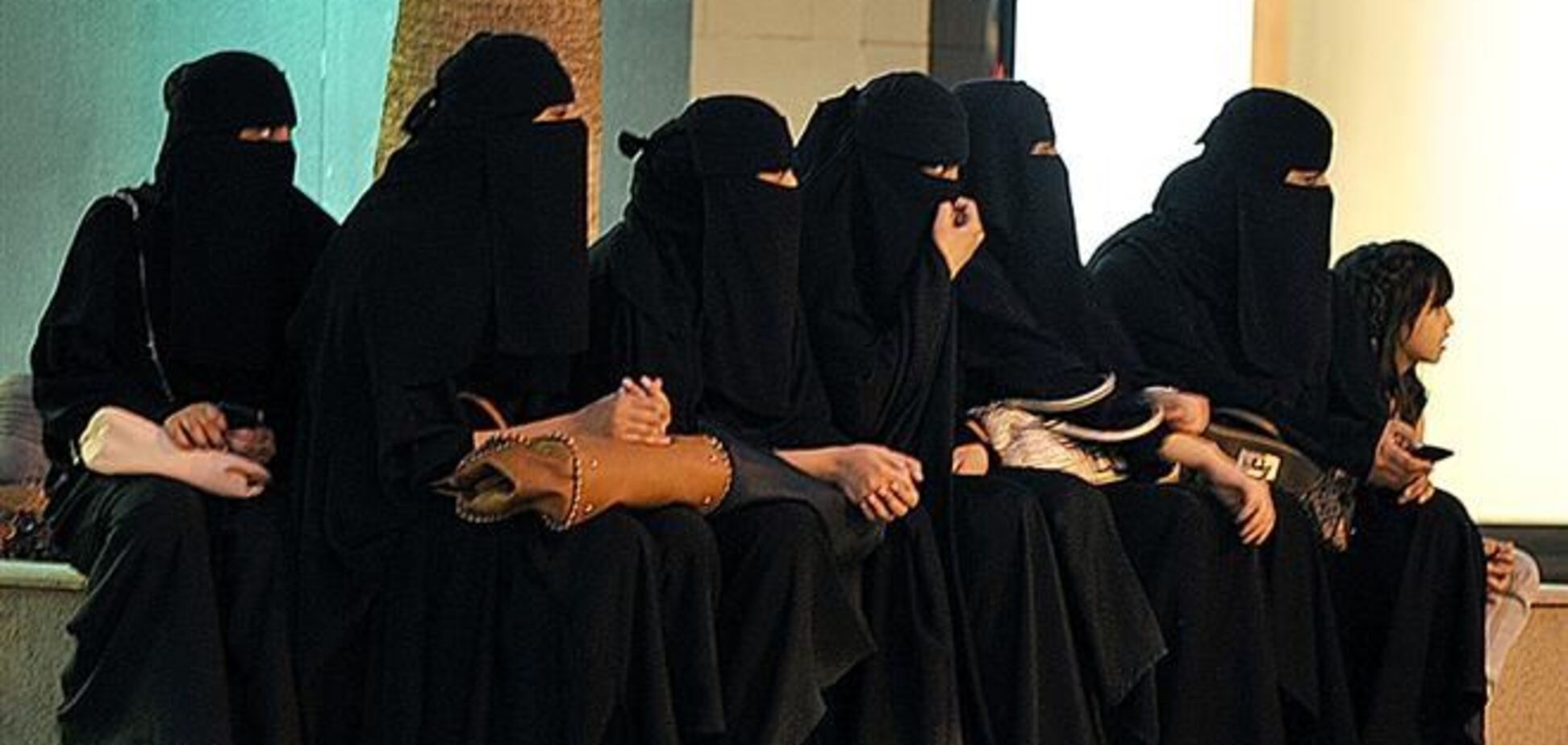 В Саудовской Аравии появилась первая женщина-полицейский