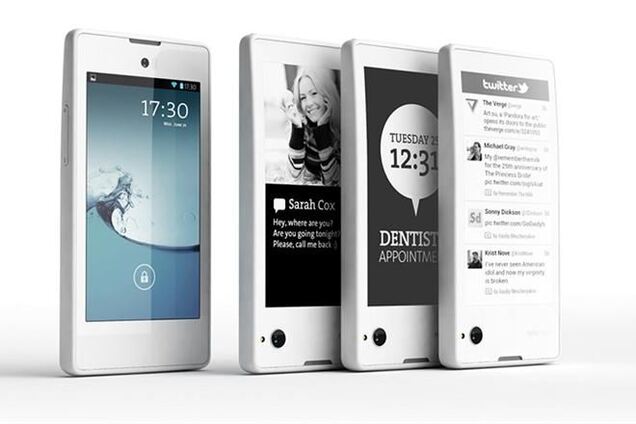 Россия к Новому году выпустит смартфон с двумя экранами