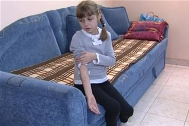 Скандал на Закарпатье: глава сельсовета защищает 'кусачую' учительницу