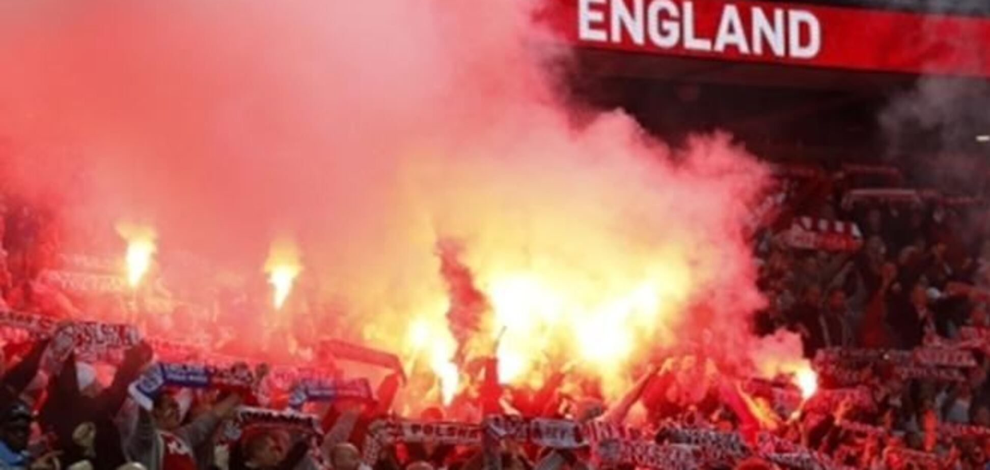 ФИФА наказала Англию и Польшу 