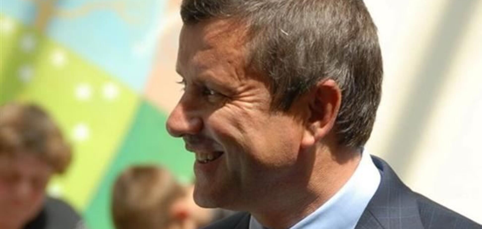 Пилипишин успел подать документы в ЦИК за час до завершения регистрации