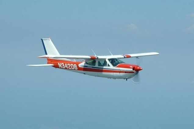 В США пассажир выпал из самолета прямо в океан