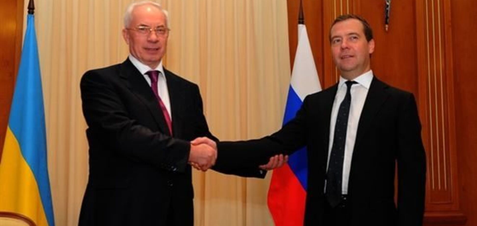 Азаров встретится с Медведевым 20 ноября в Санкт-Петербурге
