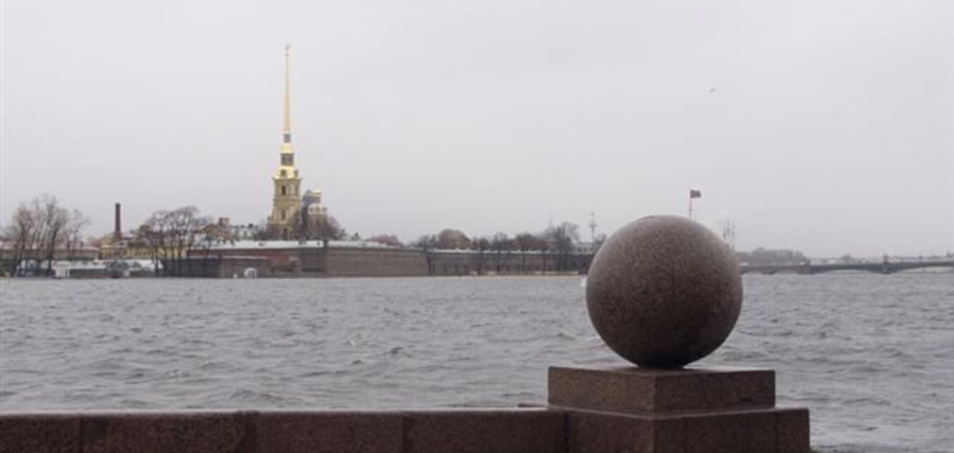 Санкт-Петербургу грозит наводнение
