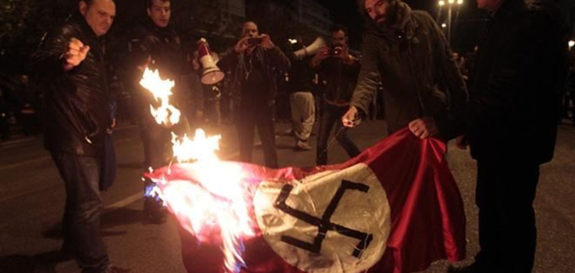 В Афінах антифашистські мітинги пройшли під гаслами 'МВФ, ЄС - геть!'