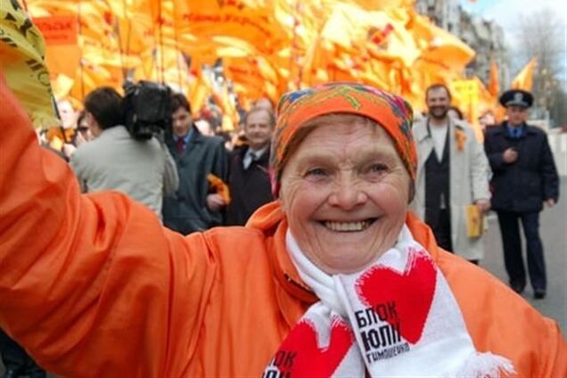 Родные бабы Параски боятся, чтобы ее тело не похитили из могилы