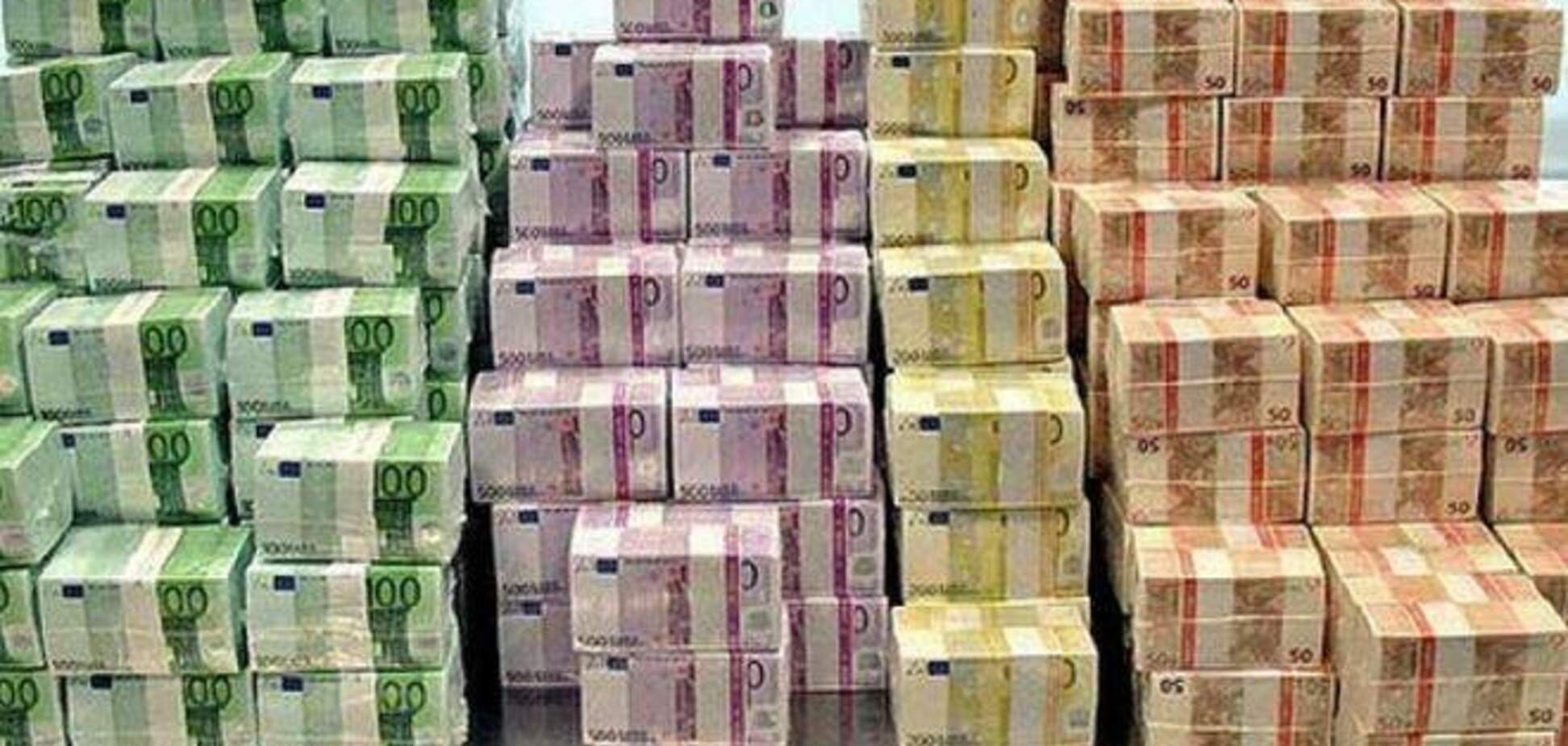 Евро вырос на открытии межбанка, 18 ноября 2013