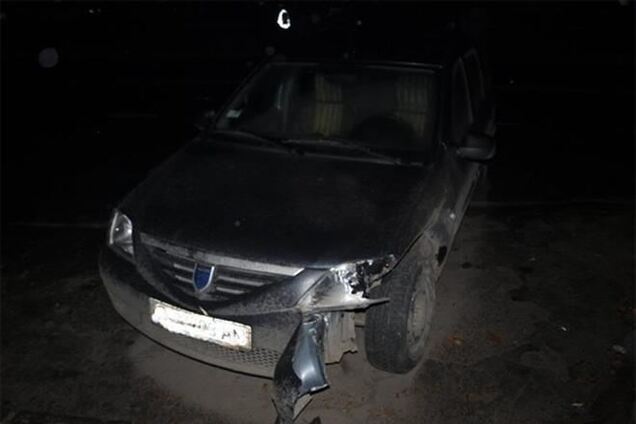 В Тернополе иномарка въехала в людей на остановке