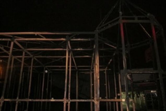 На Позняках подожгли детскую площадку