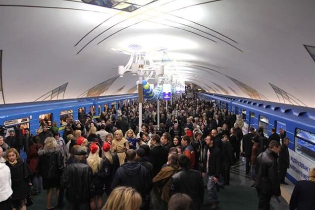 Новая станция метро 'Теремки' в Киеве стала очень популярной