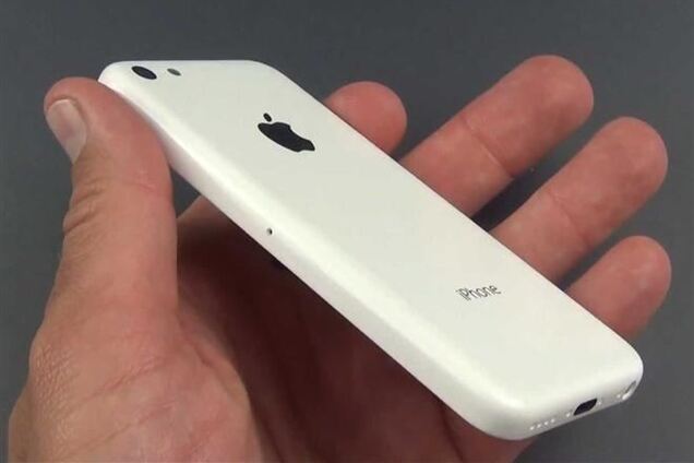 Foxconn может прекратить выпуск iPhone 5C – СМИ