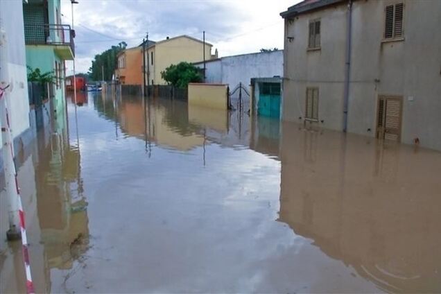 Число жертв циклона 'Клеопатра' на Сардинии растет
