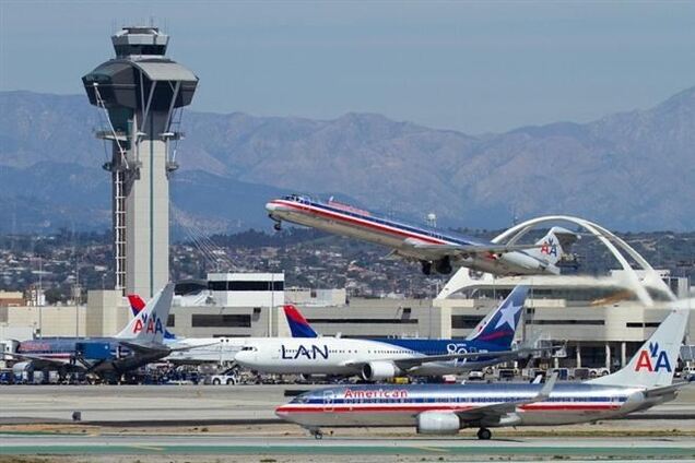 Аэропорт Лос-Анджелеса возобновил работу после перестрелки
