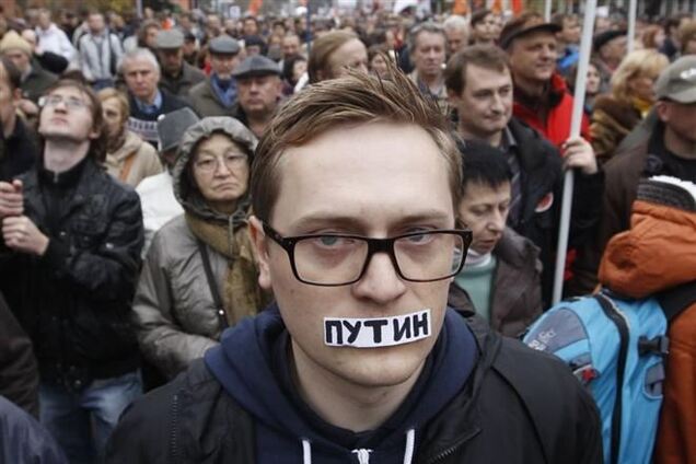 Путін пообіцяв вивчити список політв'язнів