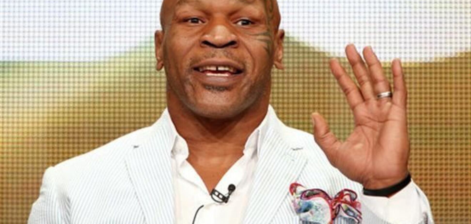 Майк Тайсон вернул Холифилду кусочек откушенного уха