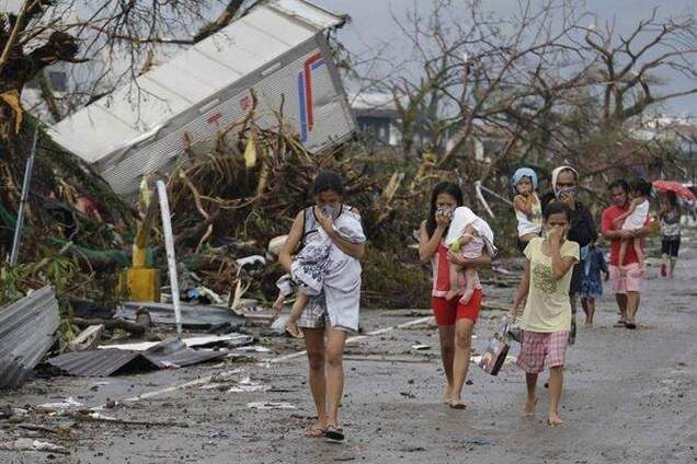 Число жертв тайфуна на Филиппинах перевалило за 4 тысячи