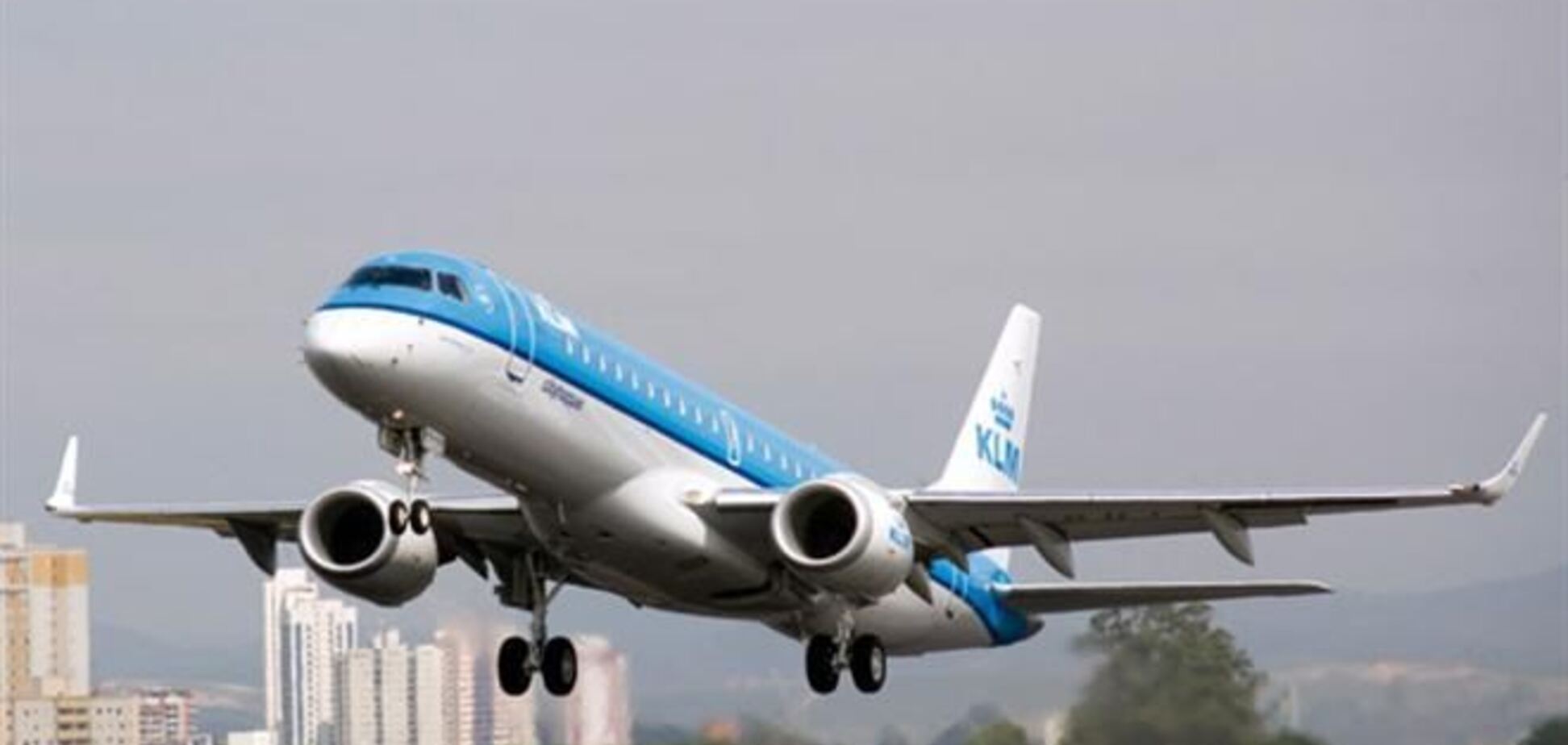 В Штатах у самолета в полете открылся эвакуационный трап