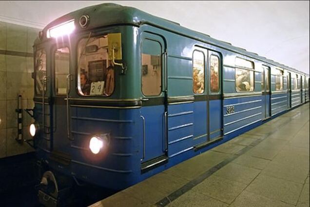 В Киеве частично остановилась 'красная' ветка метро