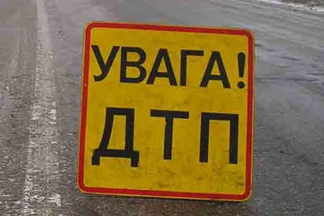 На Николаевщине иномарка въехала в трактор: среди пострадавших – 2-летний ребенок