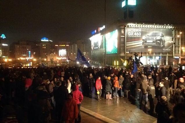 Акцию на Майдане милиция пока не разгоняет