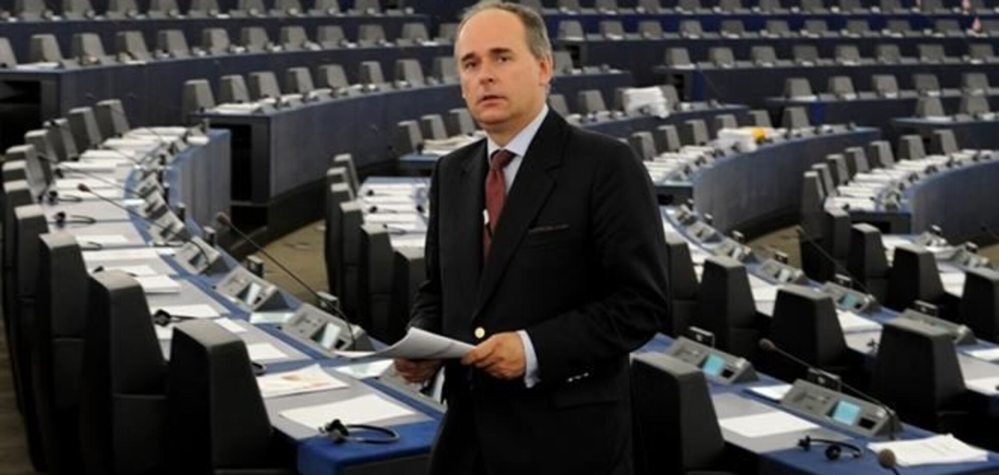 Евродепутат: в переговорах об ассоциации с Украиной ЕС использовал кнут, но забыл о пряниках