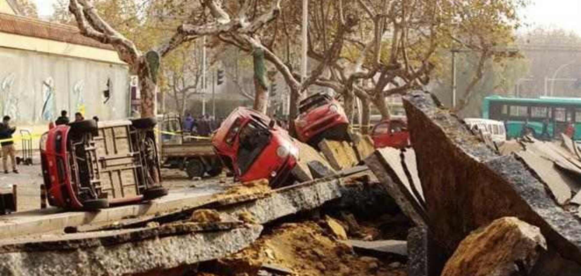 Янукович співчуває у зв'язку із загибеллю людей після вибуху в Китаї