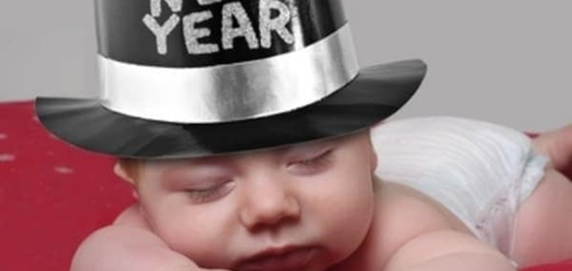 Новогодние имена: как назвать ребенка, появившегося «под елкой»?