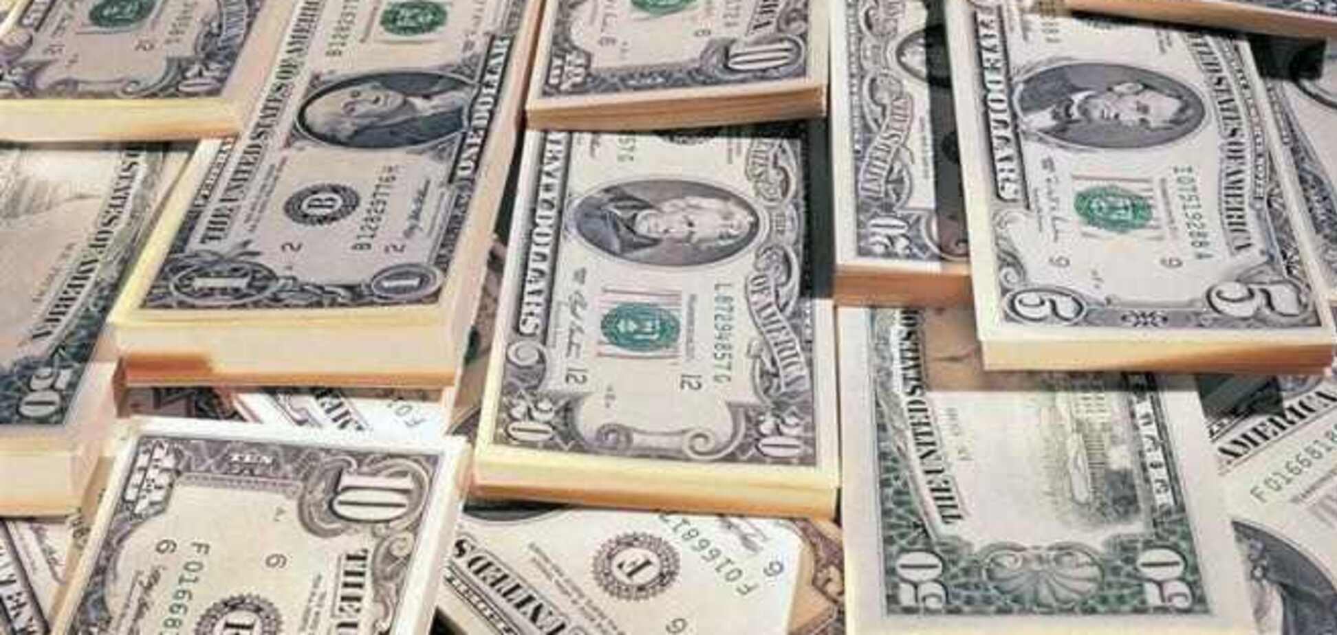 Доллар подорожал на мировом банке