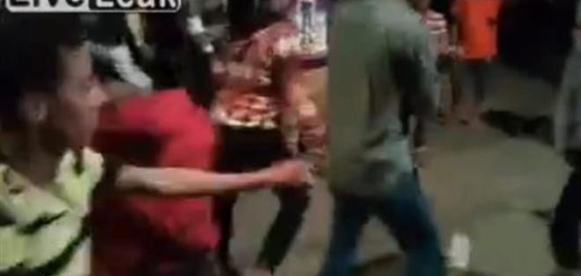 В Йемене мужчина убил трех человек, танцуя под Gangnam Style