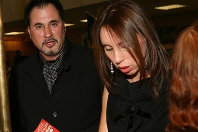 Жена Меладзе вцепилась в звезду и не дает развода