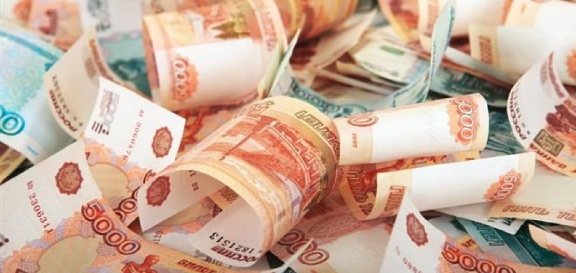 Россия приняла госбюджет-2014 с дефицитом 0,5% ВВП