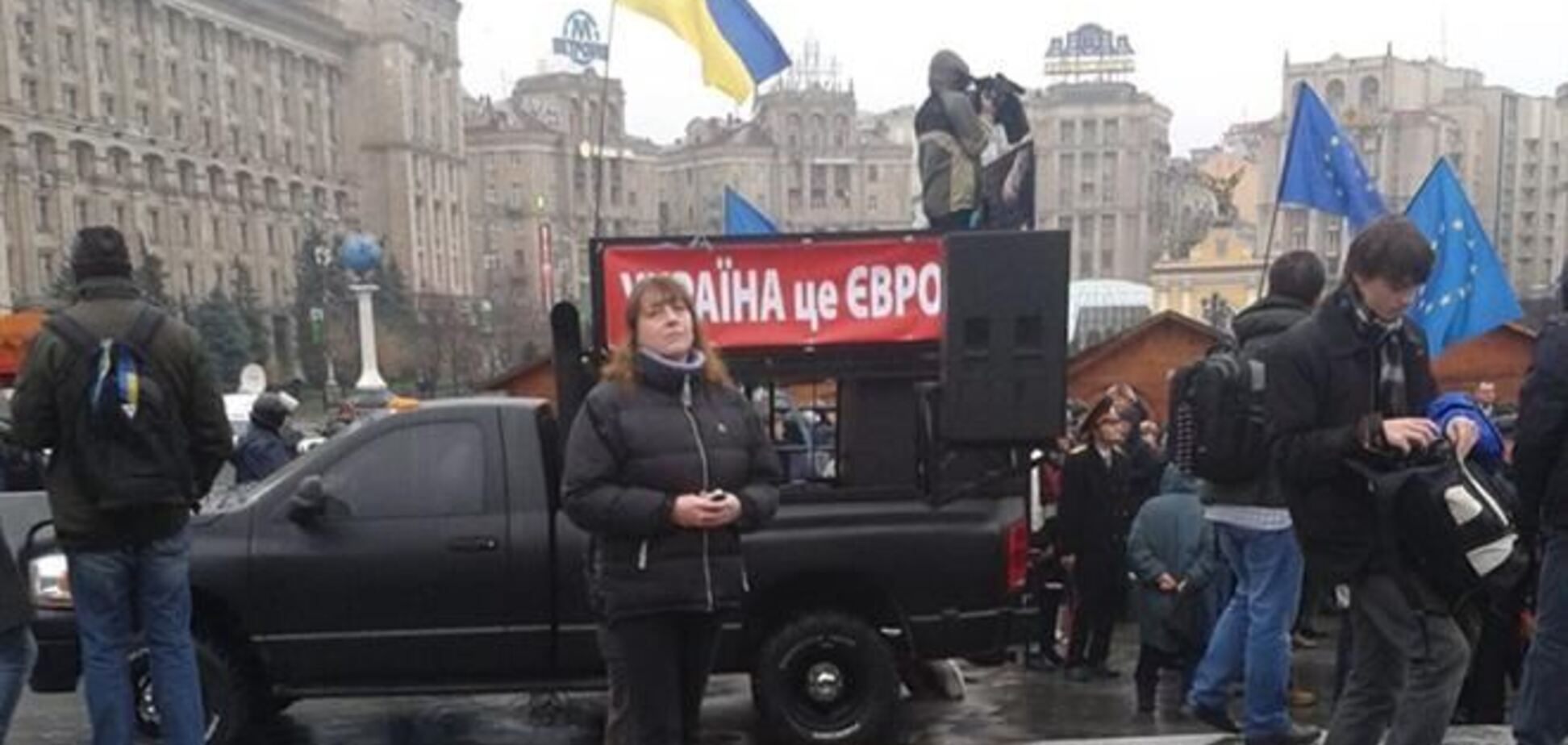 На київському Евромайдане мітингує тисяча осіб