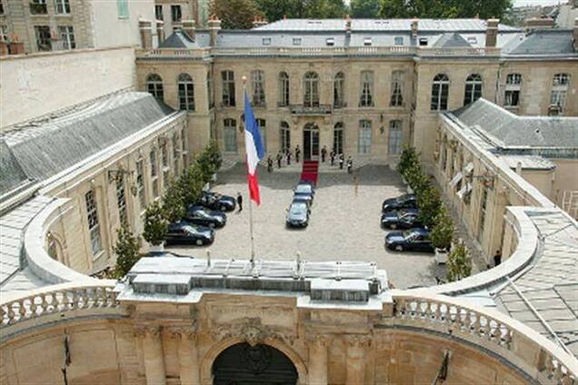 Резиденція французького прем'єра пустить з молотка колекцію вин