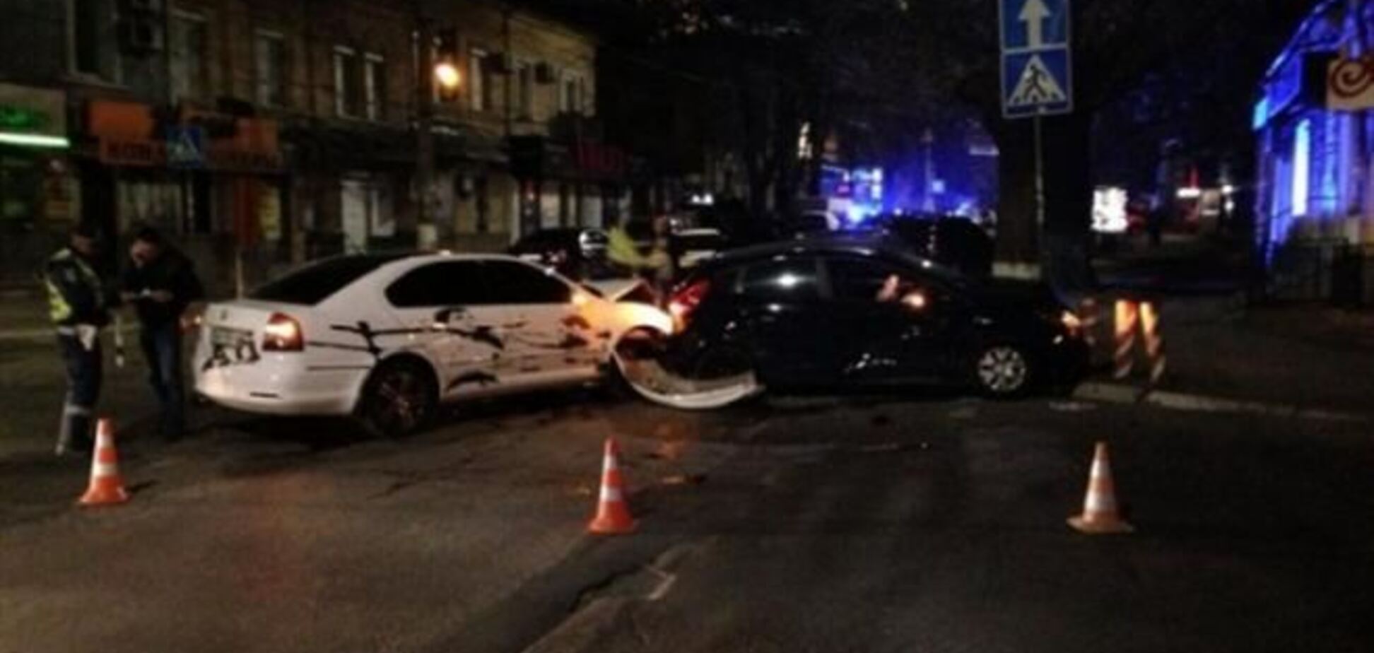 Александр Усик с семьей попал в ДТП