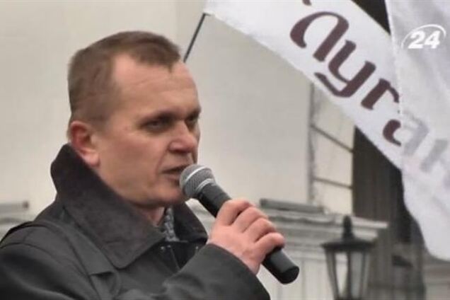 На Евромайдан в Киеве прибывают жители других регионов