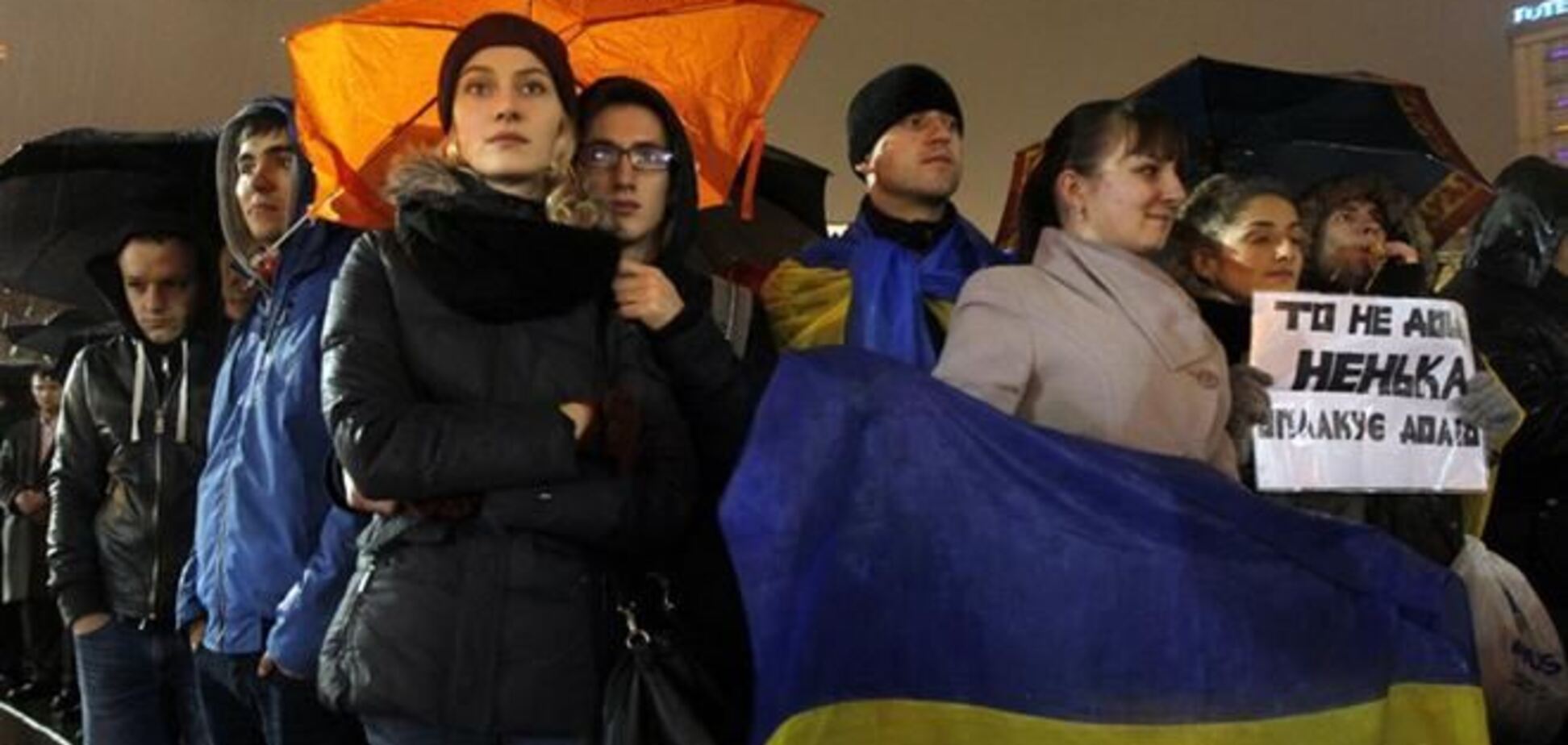 В соцсетях активно собирают массовку на митинги в Киеве