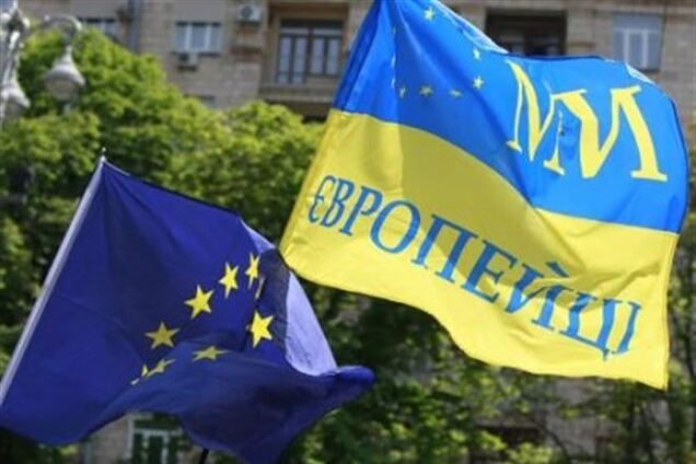 На Михайловской площади начался митинг 'Строим Европу в Украине'